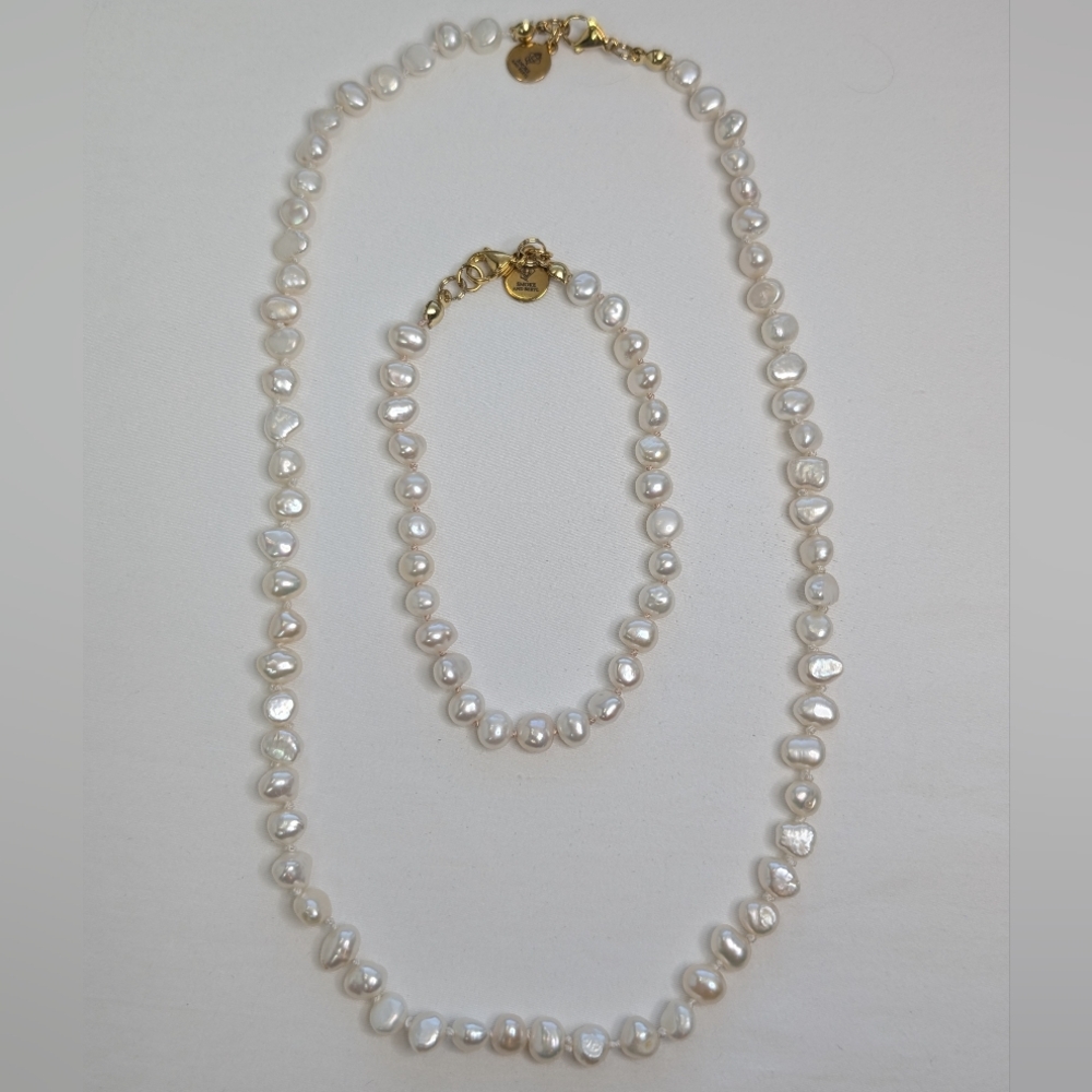 Hand Knotted Pearl Necklace & Bracelet - Artisan Jewelry - F006 - Picture 2 of 9